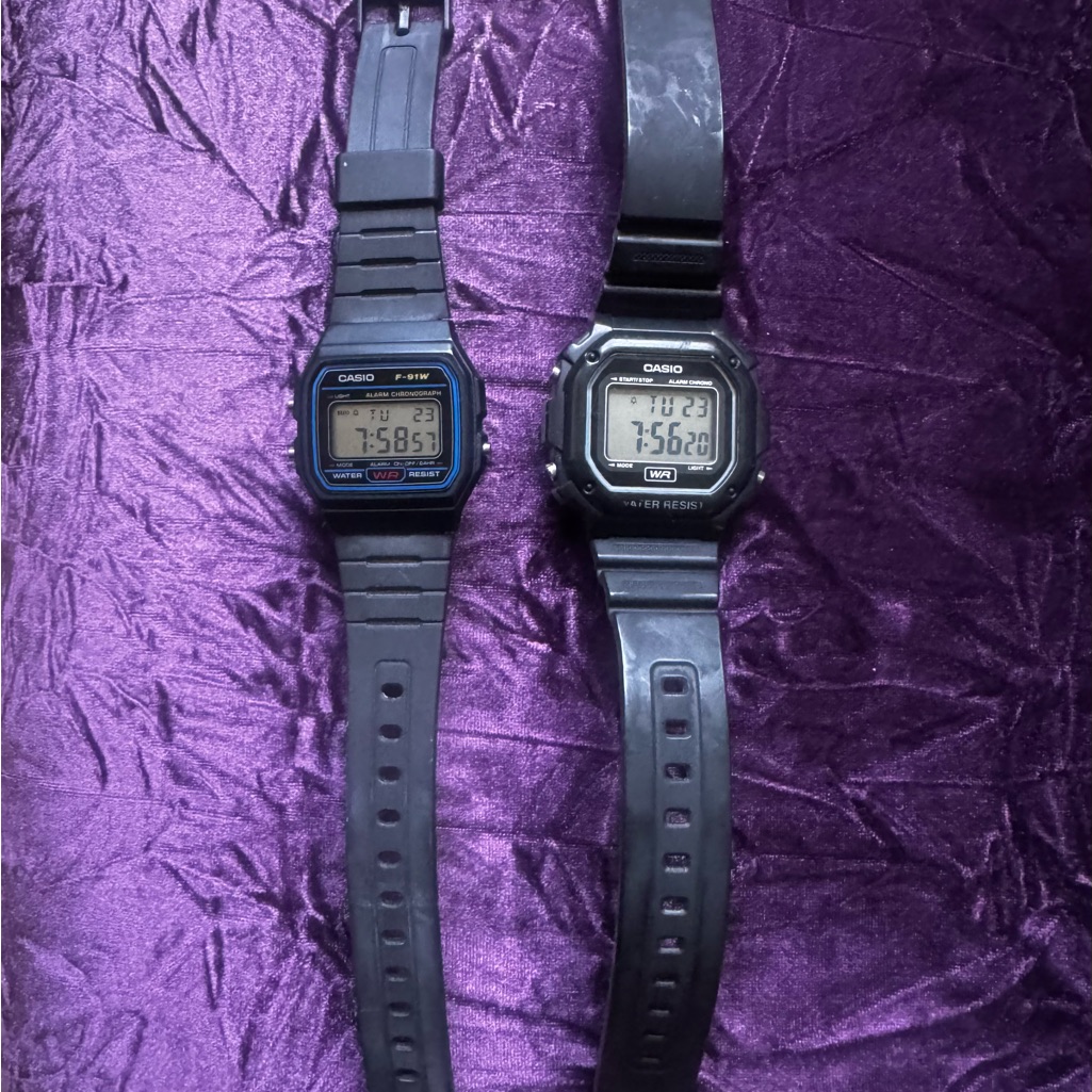 2Casio F91w Series  Digital Watch  Water Resistant  Led Light  1100 Sec